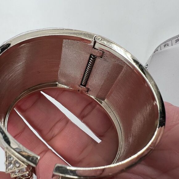 Victoria's Secret Scandalous Hinged Gold Tone Rhinestone Cuff Bangle Bracelet - Picture 7 of 11